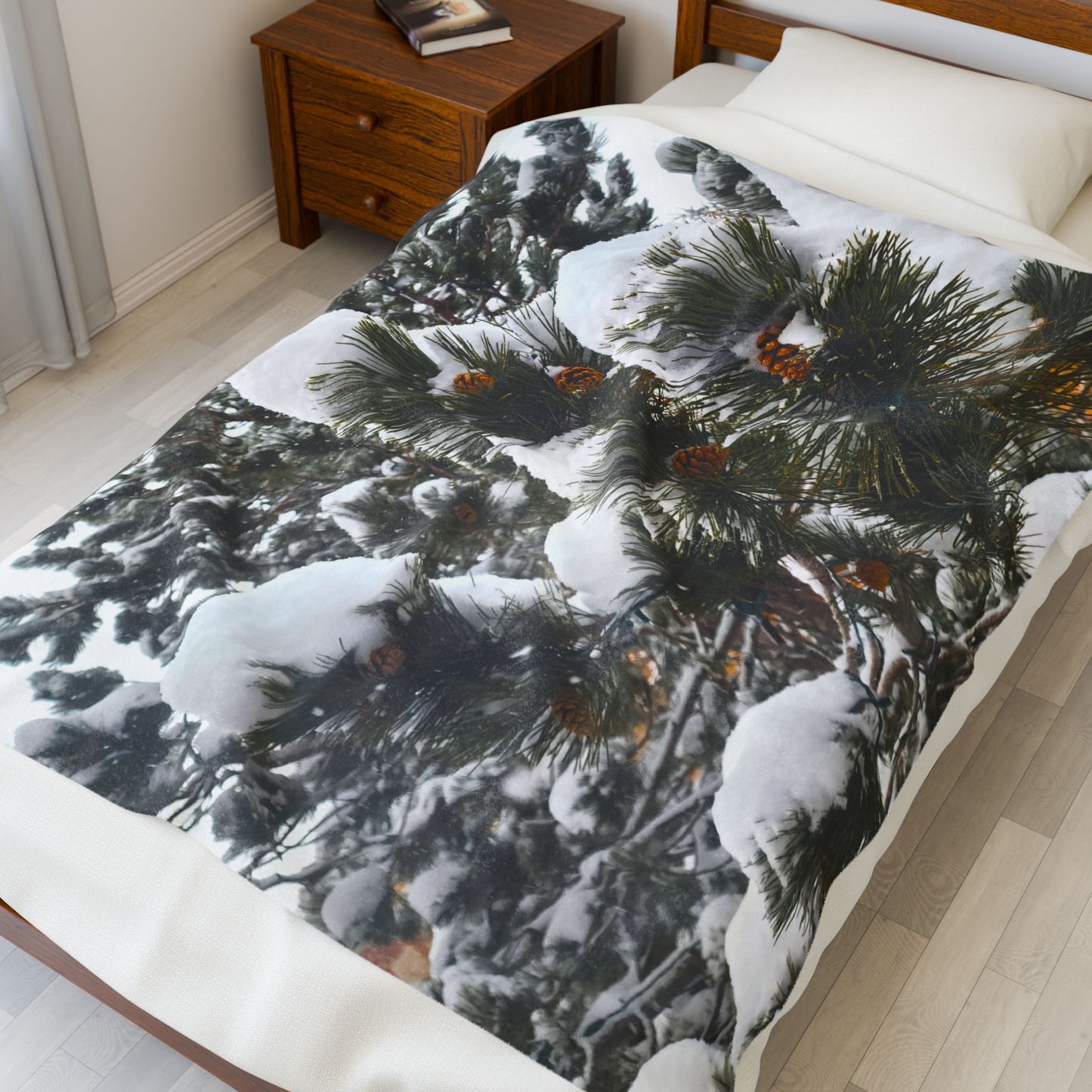 Blanket  - Pine Cones in Snow