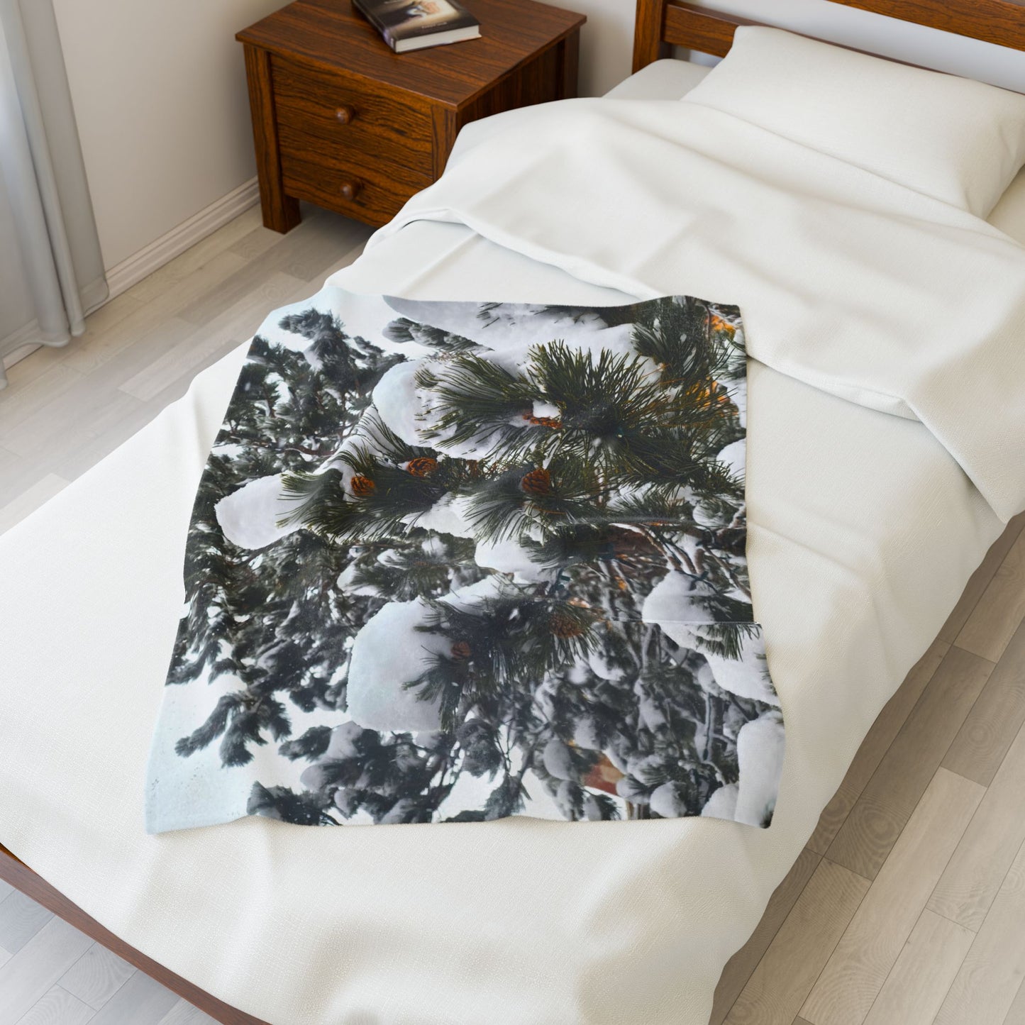 Blanket  - Pine Cones in Snow